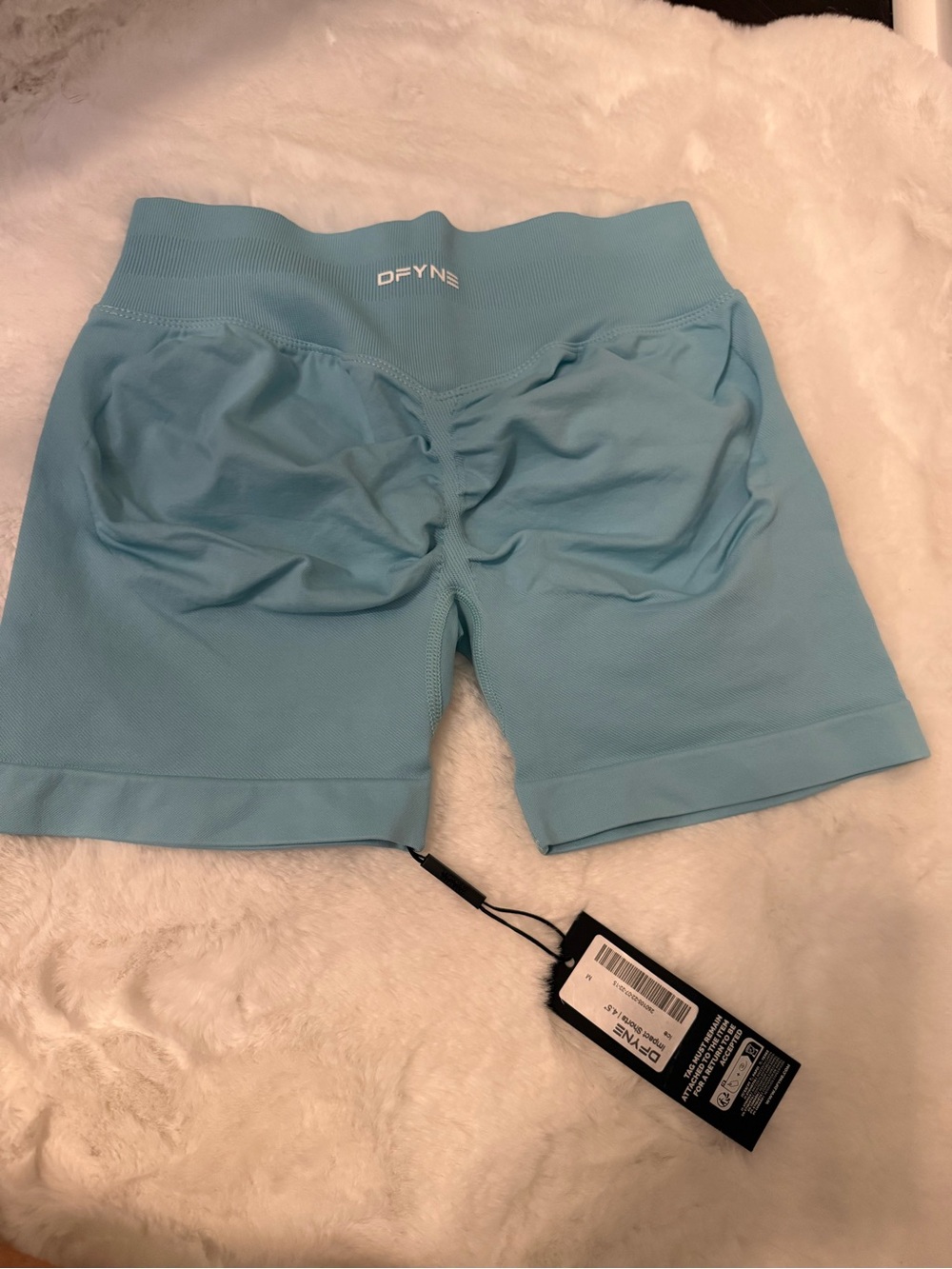 ✨ NWT DFYNE Impact Shorts 4.5” — Ice Blue — Size M ✨